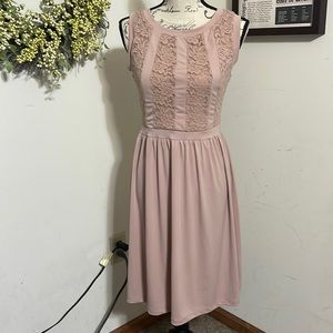 Size small- mauve lace dress